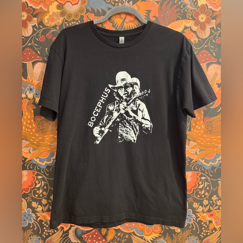 BOCHEPHUS Graphic Tee 🤠